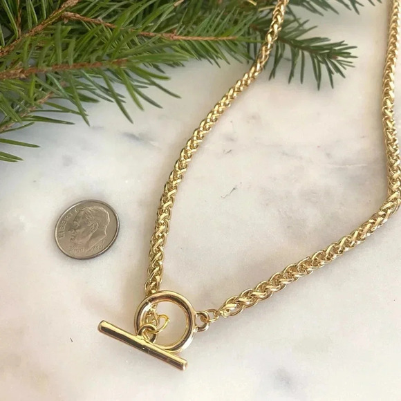 Gold Plated Chunky Toggle Necklace - Picture 4 of 4